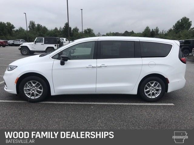 2024 Chrysler Pacifica PACIFICA TOURING L