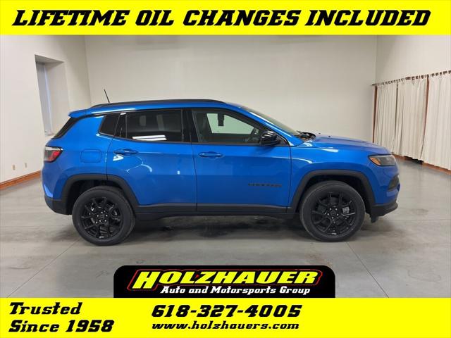 2025 Jeep Compass COMPASS LATITUDE 4X4