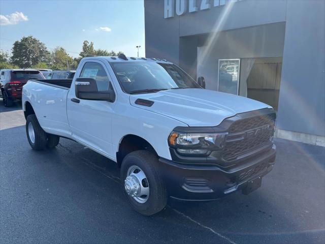 2024 RAM Ram 3500 RAM 3500 TRADESMAN REGULAR CAB 4X4 8 BOX