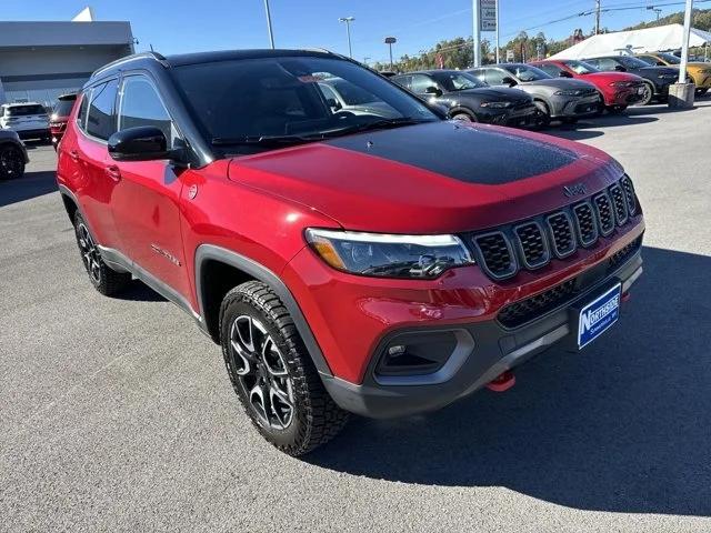 2025 Jeep Compass COMPASS TRAILHAWK 4X4
