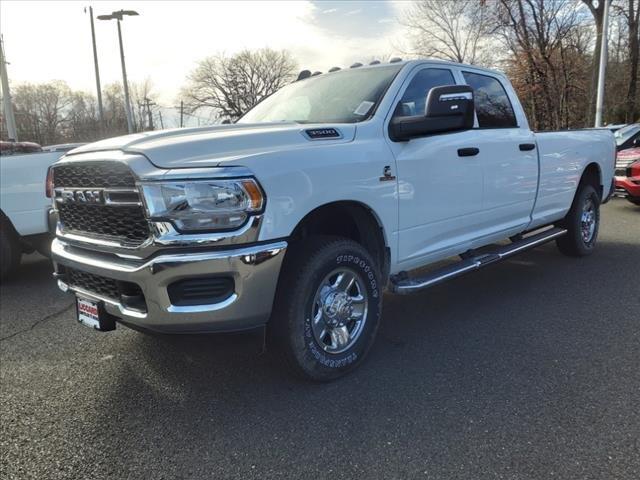 2024 RAM Ram 3500 RAM 3500 TRADESMAN CREW CAB 4X4 8 BOX