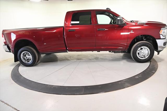 2024 RAM Ram 3500 RAM 3500 TRADESMAN CREW CAB 4X4 8 BOX