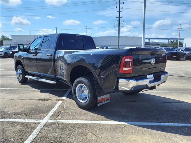 2024 RAM Ram 3500 RAM 3500 TRADESMAN CREW CAB 4X4 8 BOX