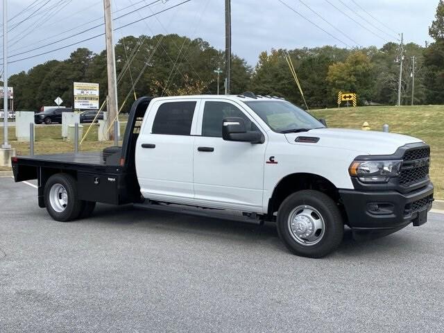 2024 RAM Ram 3500 Chassis Cab RAM 3500 TRADESMAN CREW CAB CHASSIS 4X4 60 CA