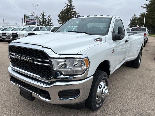 2024 RAM Ram 3500 RAM 3500 TRADESMAN REGULAR CAB 4X4 8 BOX