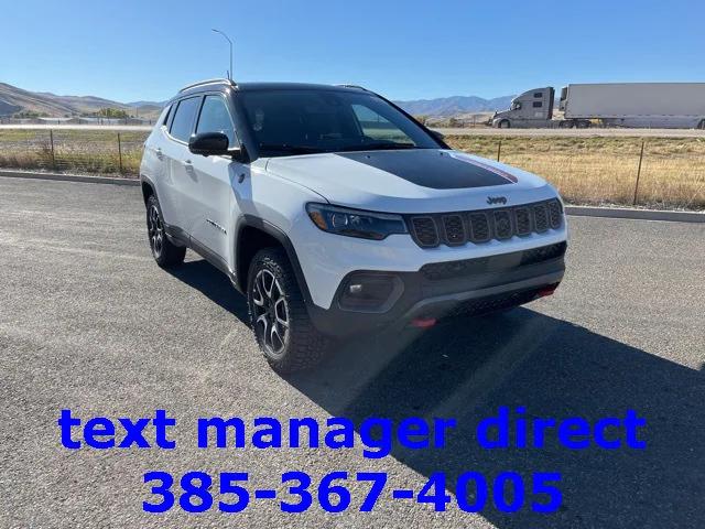 2025 Jeep Compass COMPASS TRAILHAWK 4X4