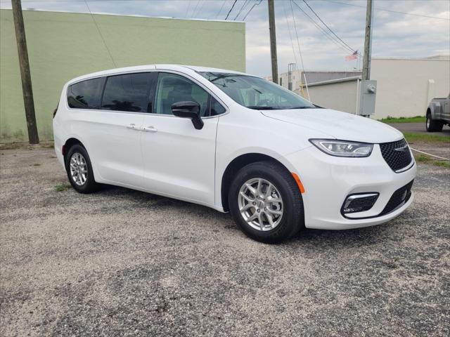 2024 Chrysler Pacifica PACIFICA TOURING L