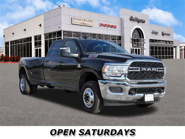 2024 RAM Ram 3500 RAM 3500 TRADESMAN CREW CAB 4X4 8 BOX