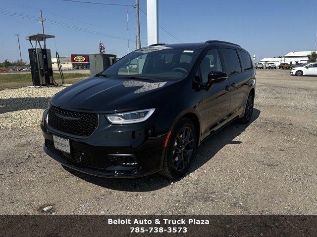 2024 Chrysler Pacifica PACIFICA TOURING L