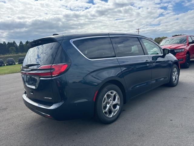 2024 Chrysler Pacifica PACIFICA LIMITED