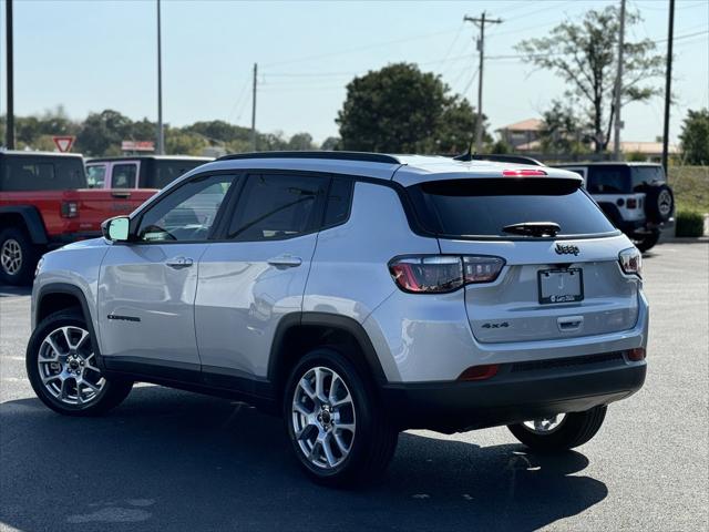 2025 Jeep Compass COMPASS LATITUDE 4X4