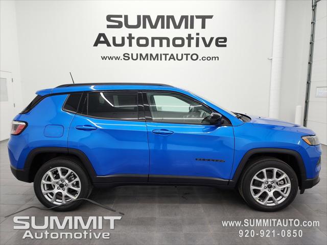 2025 Jeep Compass COMPASS LATITUDE 4X4