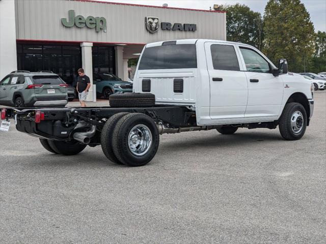 2024 RAM Ram 3500 Chassis Cab RAM 3500 TRADESMAN CREW CAB CHASSIS 4X4 60 CA