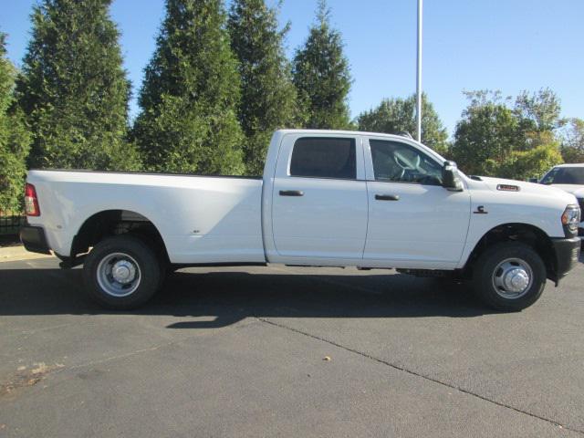 2024 RAM Ram 3500 RAM 3500 TRADESMAN CREW CAB 4X4 8 BOX