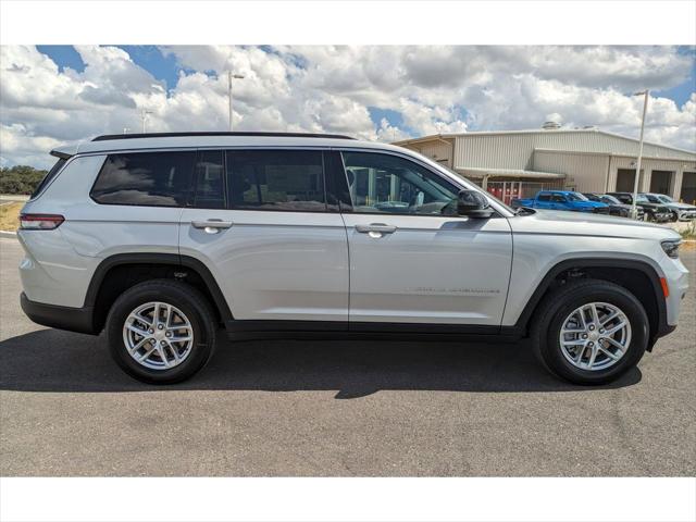 2024 Jeep Grand Cherokee GRAND CHEROKEE L LAREDO X 4X4