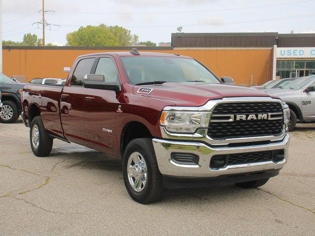 2022 RAM 3500 Big Horn Crew Cab 4x4 8 Box