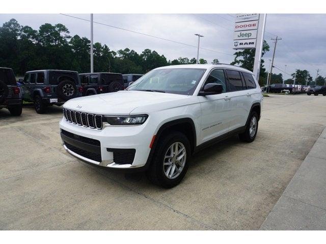 2023 Jeep Grand Cherokee L Laredo 4x2