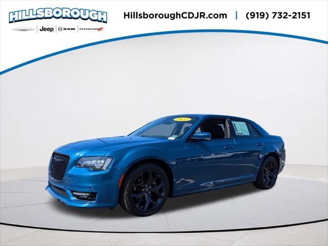 2022 Chrysler 300 Touring L