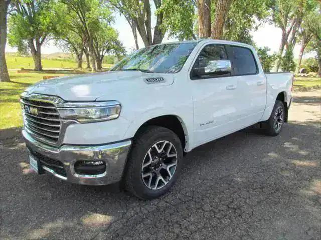 2025 RAM Ram 1500 RAM 1500 LARAMIE CREW CAB 4X4 64 BOX