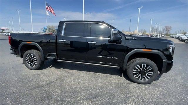 2024 GMC Sierra 2500HD 4WD Crew Cab Standard Bed Denali Ultimate 2024 GMC Sierra 2500HD 4WD Crew Cab Standard Bed Denali Ultimate