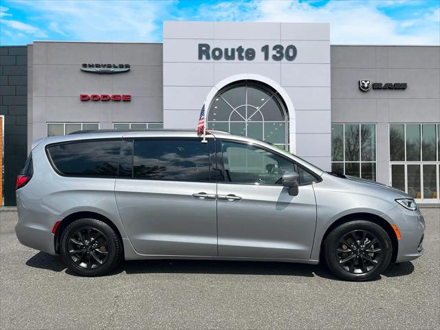 2021 Chrysler Pacifica Touring