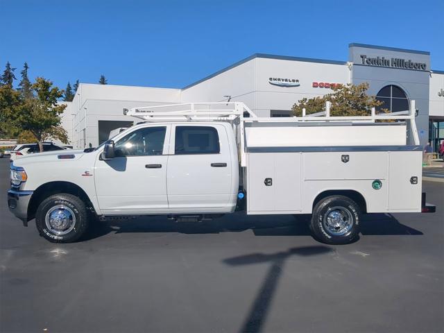 2024 RAM Ram 3500 Chassis Cab RAM 3500 TRADESMAN CREW CAB CHASSIS 4X4 60 CA