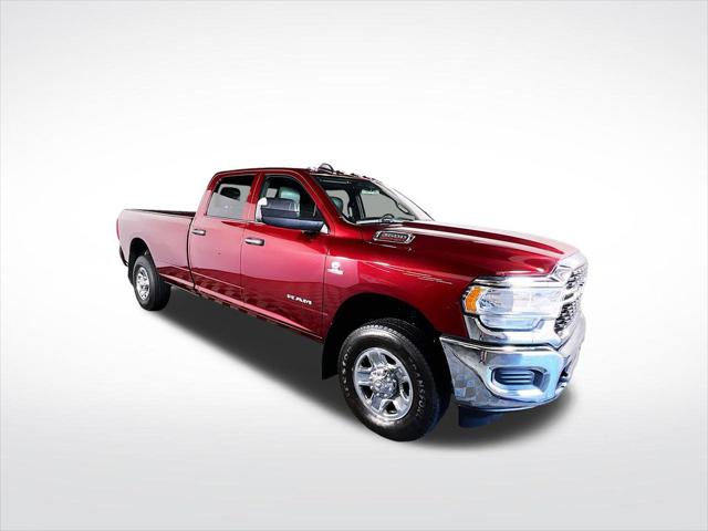 2022 RAM 3500 Tradesman Crew Cab 4x4 8 Box