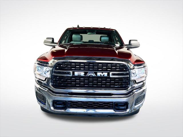 2022 RAM 3500 Tradesman Crew Cab 4x4 8 Box