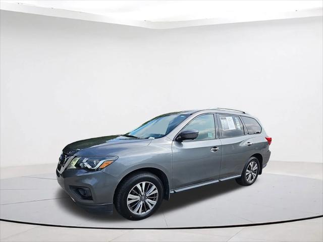 2017 Nissan Pathfinder SL