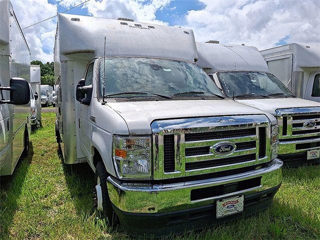2023 Ford E-350 Cutaway Base