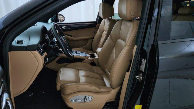 2020 Porsche Macan AWD
