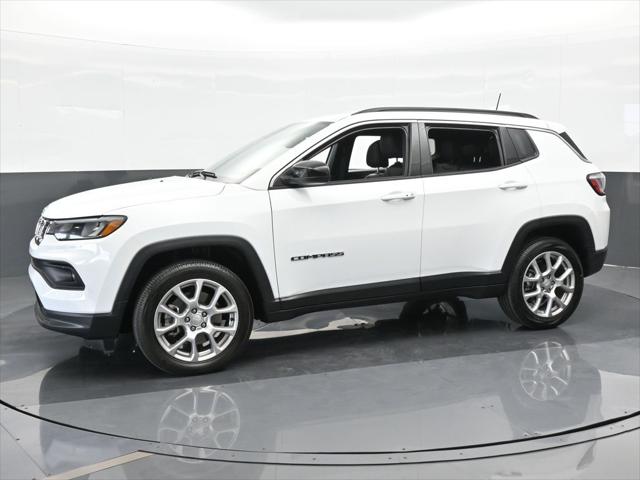 2024 Jeep Compass Latitude Lux FWD