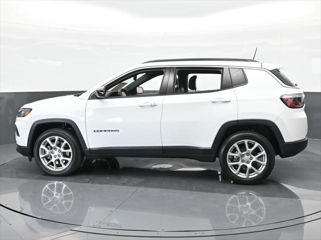 2024 Jeep Compass Latitude Lux FWD