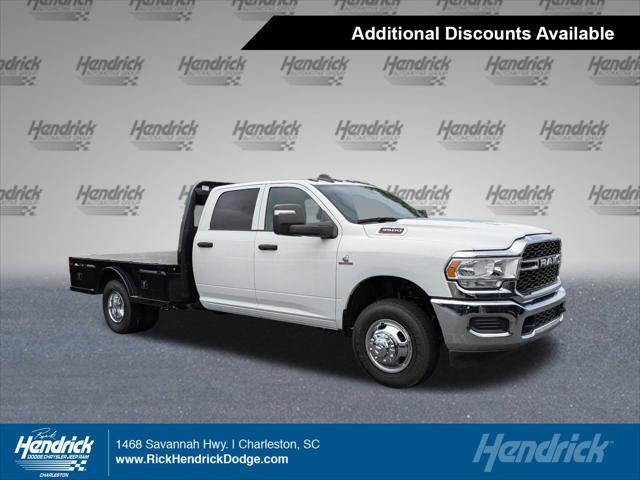 2024 RAM Ram 3500 Chassis Cab RAM 3500 TRADESMAN CREW CAB CHASSIS 4X4 60 CA