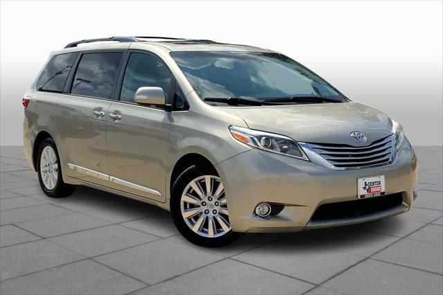 2017 Toyota Sienna Limited 7 Passenger