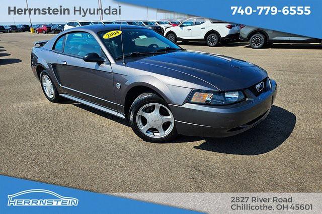 2004 Ford Mustang