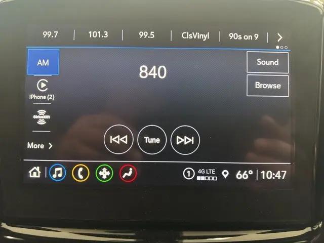 2022 Chevrolet Traverse AWD LT Cloth