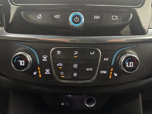 2022 Chevrolet Traverse AWD LT Cloth