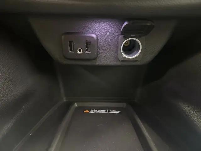 2022 Chevrolet Traverse AWD LT Cloth