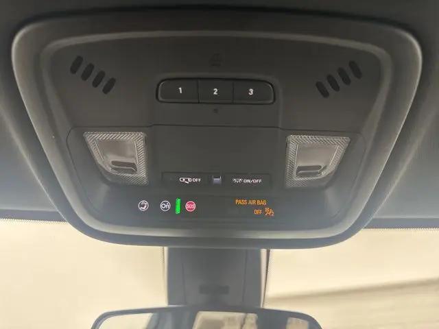 2022 Chevrolet Traverse AWD LT Cloth