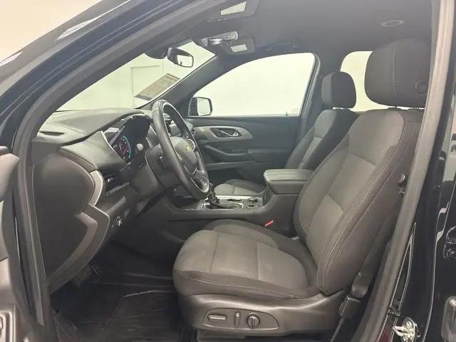 2022 Chevrolet Traverse AWD LT Cloth