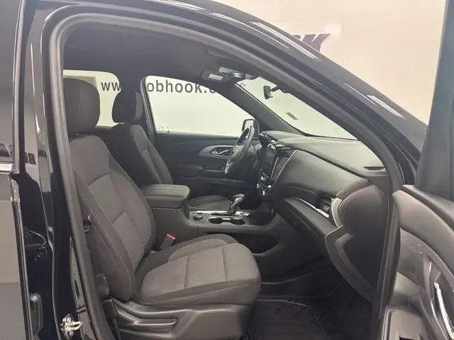 2022 Chevrolet Traverse AWD LT Cloth