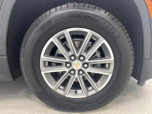 2022 Chevrolet Traverse AWD LT Cloth