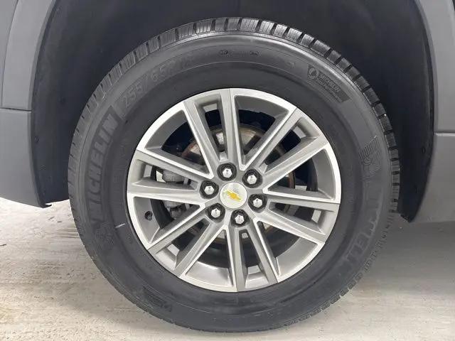 2022 Chevrolet Traverse AWD LT Cloth