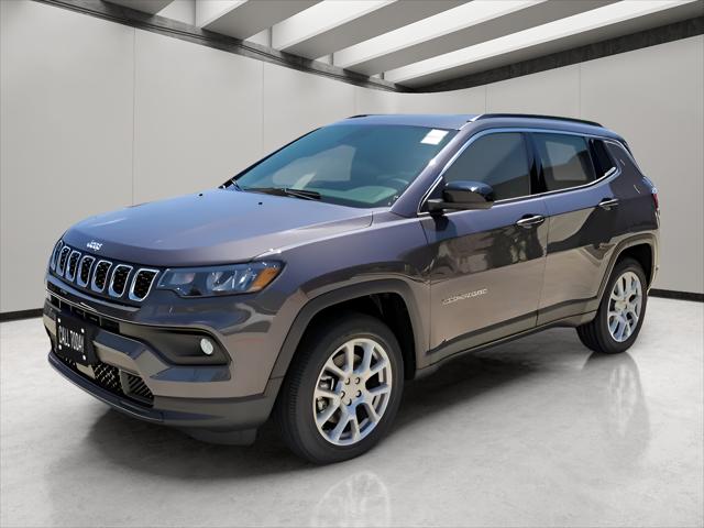 2024 Jeep Compass Latitude Lux FWD