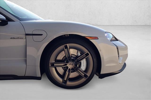 2025 Porsche Taycan Turbo