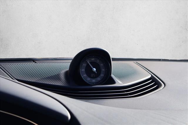 2025 Porsche Taycan Turbo