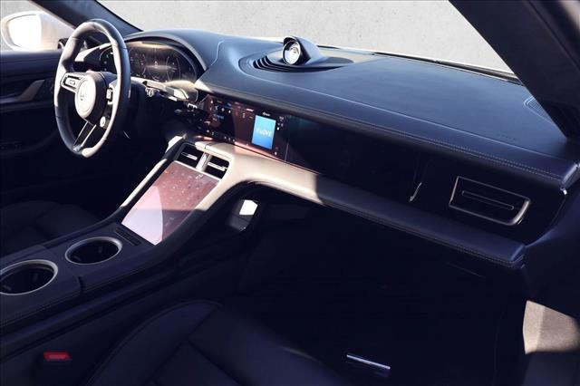 2025 Porsche Taycan Turbo