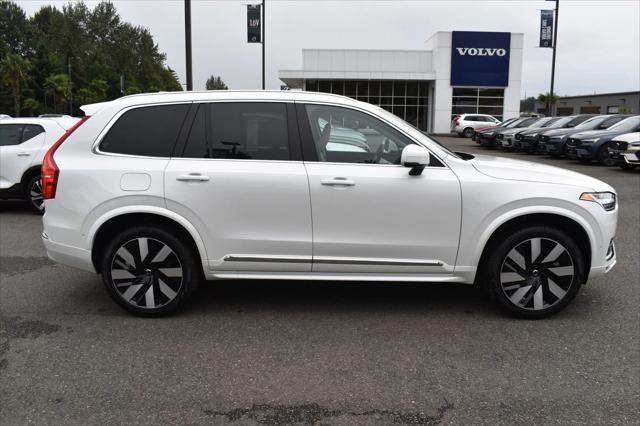 2025 Volvo XC90 Plug-In Hybrid Plus
