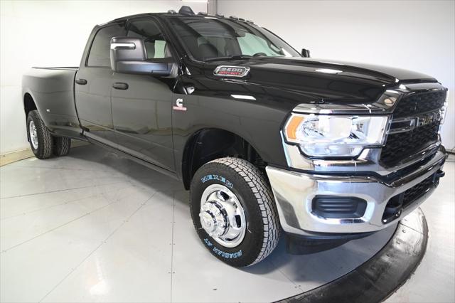 2024 RAM Ram 3500 RAM 3500 TRADESMAN CREW CAB 4X4 8 BOX